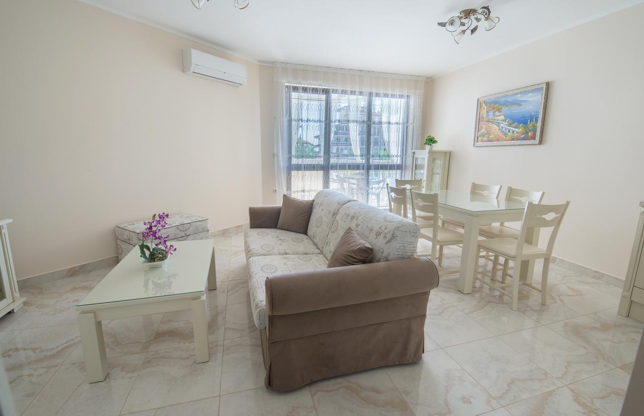 Apartments In Complex Poseidon Nesebar Bagian luar foto