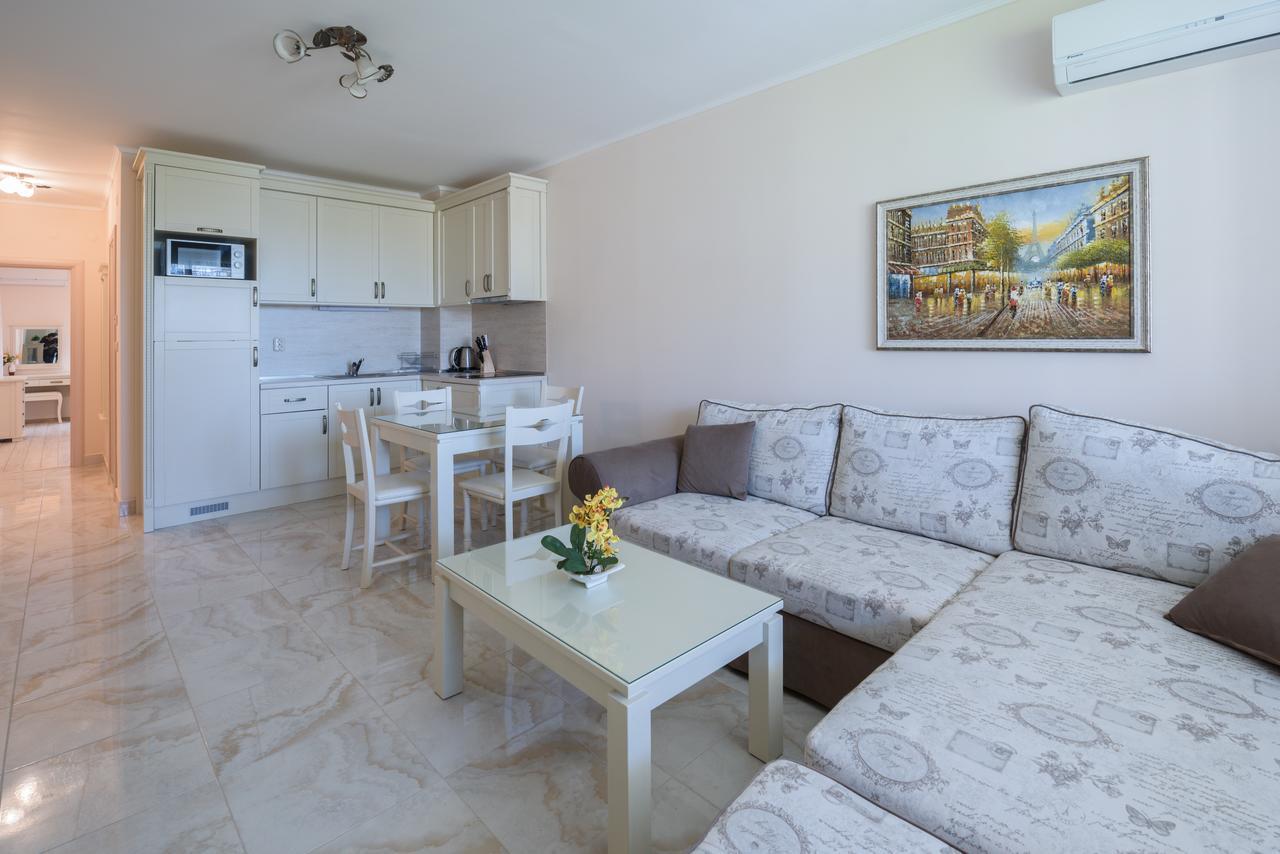 Apartments In Complex Poseidon Nesebar Ruang foto